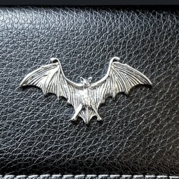 NIB Goth Bat Card Holder - Picture 1 of 3